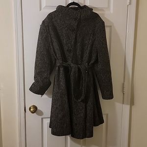 Gallery Coat Size 2X Black and White